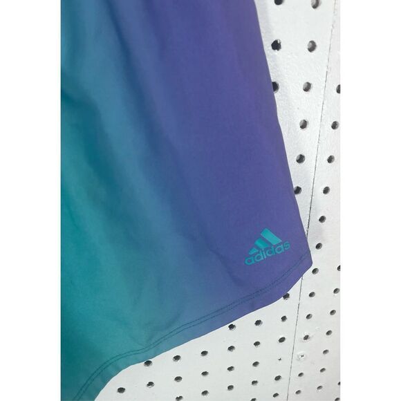 Girls Adidas gradient shorts - Picture 3 of 4